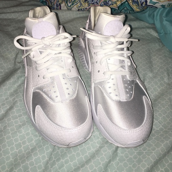 Women's Nike huaraches Run