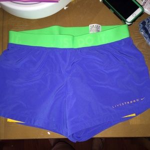 Nike Livestrong Dry-Fit M Shorts!