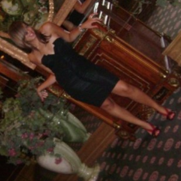 Nicole Miller Collection strapless LBD