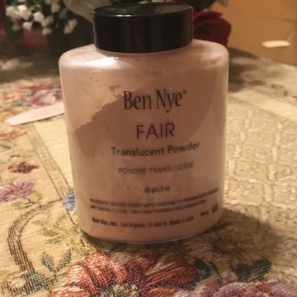 Ben Nye Fair Translucent Powder