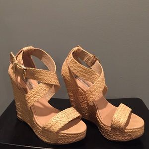 Steve Madden Haywire Wedge Sandal, Size 6.5