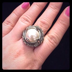 Large decorative ring