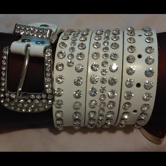 Leather rhinestone belt