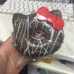 hello kitty donut