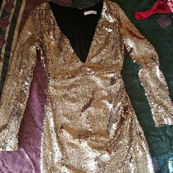 Beautiful gold beaten dress NWT