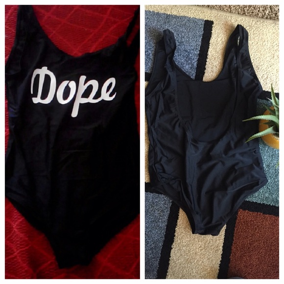 ๐ป๐Dope one piece swimsuit ๐๐ฝ - Picture 4 of 4