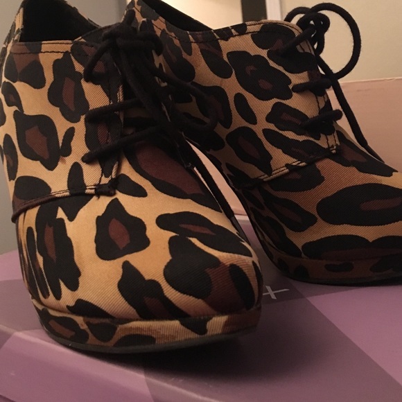 Cheetah Heels
