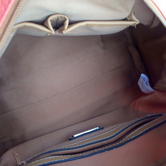 ✨SOLD✨Coral Rosetti Handbag - Picture 3 of 4