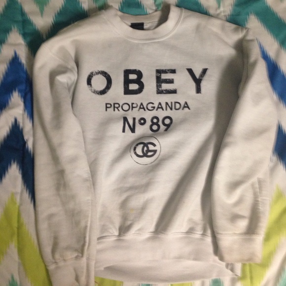 Obey crew neck