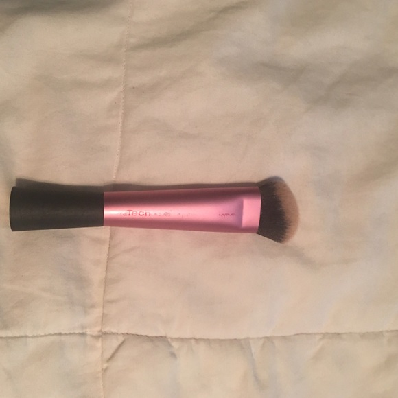REAL TECHNIQUE MAKEUP BRUSH