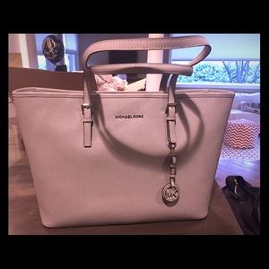 Michael Kors Jet Set Travel Tote