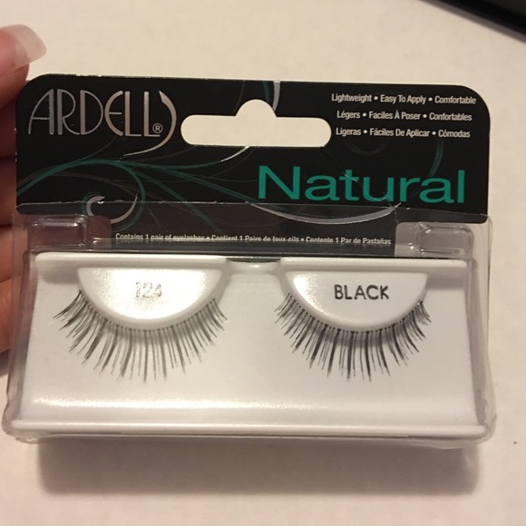 SOLD!!!😊Ulta Color Correct Concealer & Lashes - Picture 4 of 4