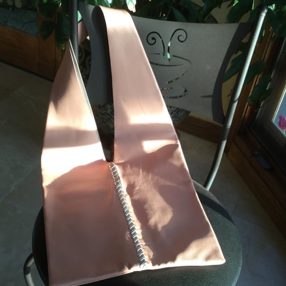 Leather bag - Picture 4 of 4