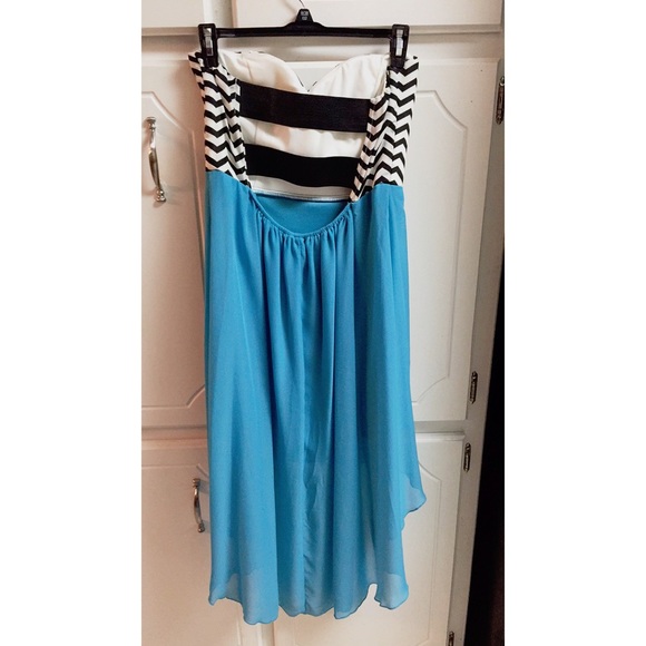 High-Low Dress - Picture 2 of 3