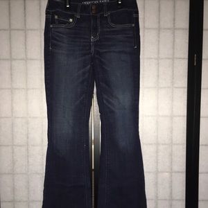 American Eagle Outfitters Artist Stretch