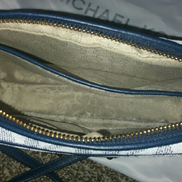 MK - Picture 3 of 3