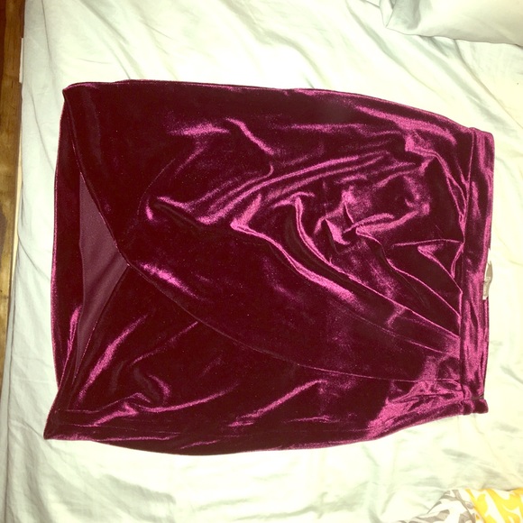 Forever 21 tulip skirt
