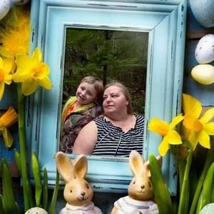 Meet your Posher, Elma