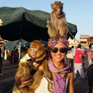 Meet your Posher, Corina