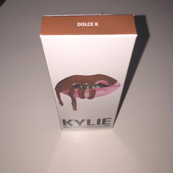 Kylie lip kit- Dolce K