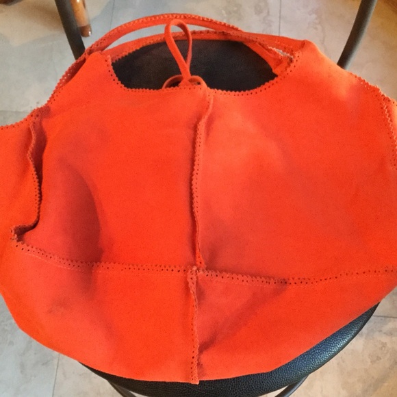 Handbag - Picture 2 of 4