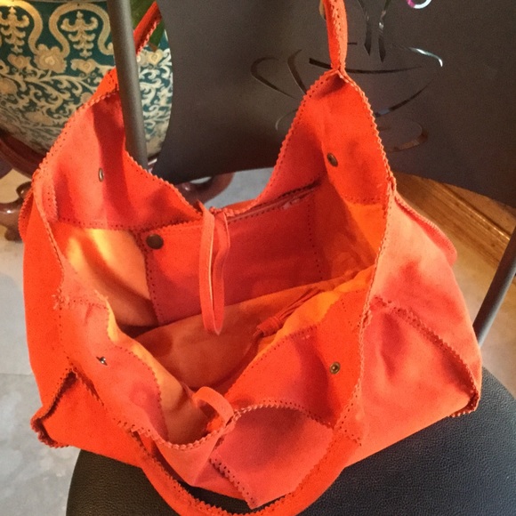 Handbag - Picture 3 of 4