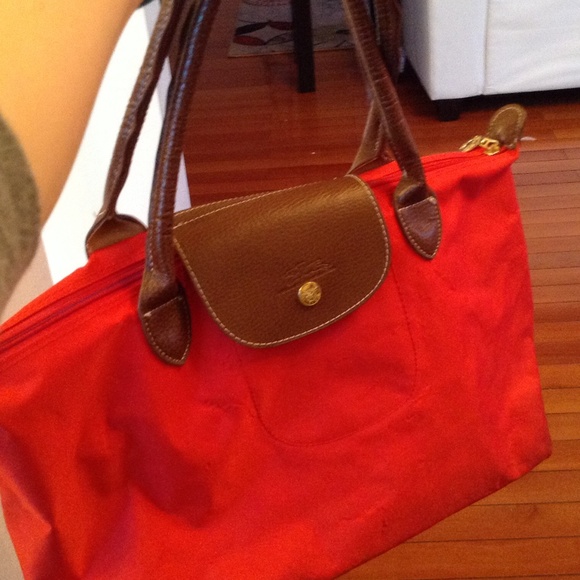 Longchamp Red medium bag**final price!**