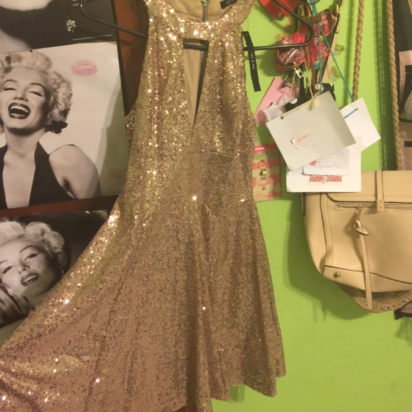 Tanish dress