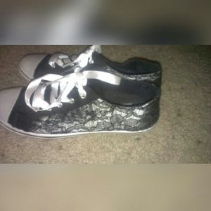 Lace black shoes