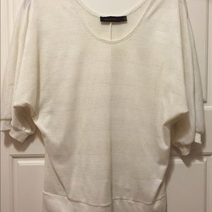The Limited 3/4 sleeve off white scoop neck top