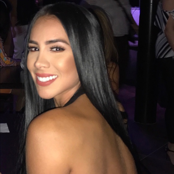 Meet your Posher, Monica - Picture 5 of 8