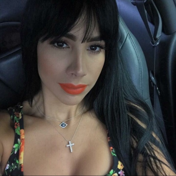 Meet your Posher, Monica - Picture 6 of 8