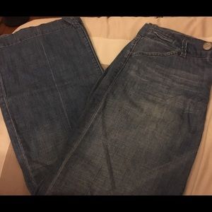 American Eagle super low-rise wide-leg jeans
