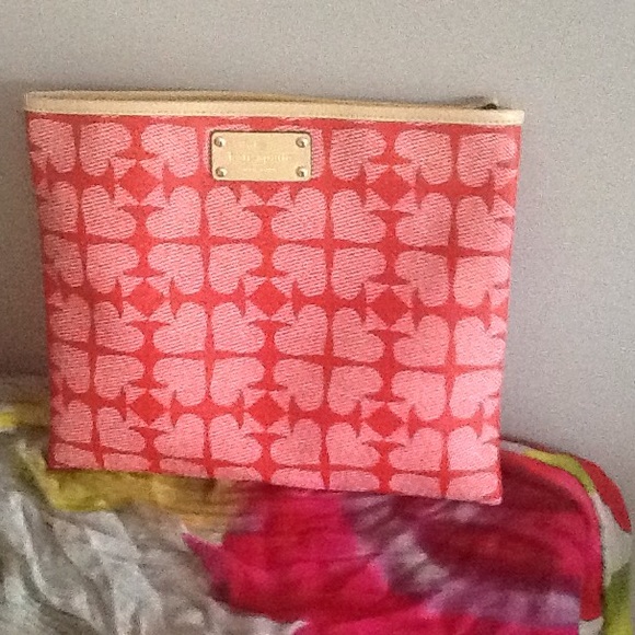 Kate Spade Large Pouch - Picture 2 of 4
