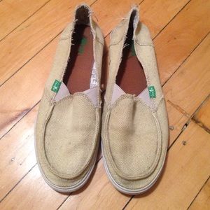Women's Sanuk Cabrio in Khaki