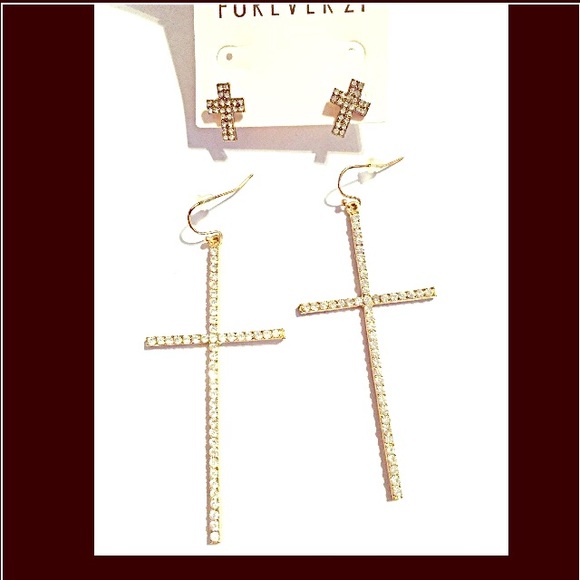 ***TWO (2) Piece*** Fashion Earrings