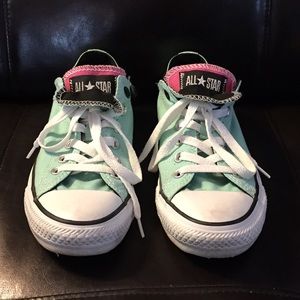 Wmn's Converse Double-Tongue Low-Top Sneakers