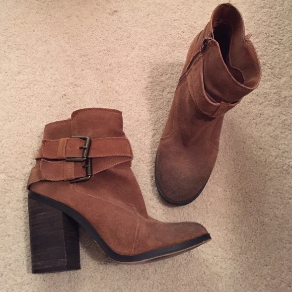 Shoemint Shoes - Camel Suede Leather Shoemint Booties Size 7.5