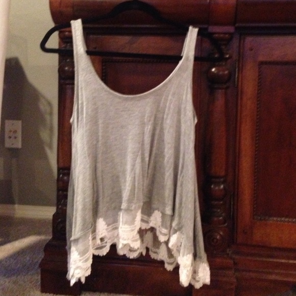 Layered tank with lace trim