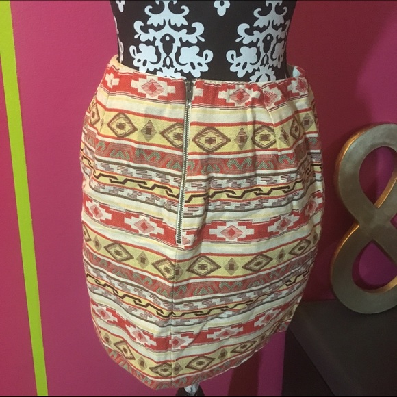 Aztec tribal print mini skirt! M