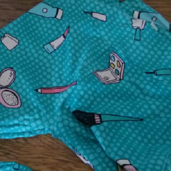 Meet your Posher, Lindsey - Picture 2 of 2