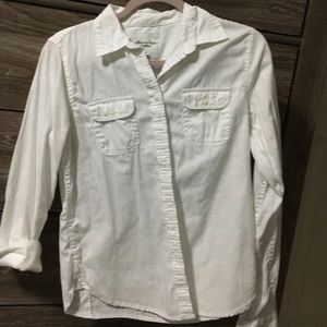 American Eagle button up shirt