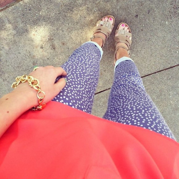 ❌SOLD❌ • J. Crew •• Toothpick Jeans • - Picture 4 of 4