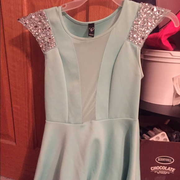 Windsor size medium dress