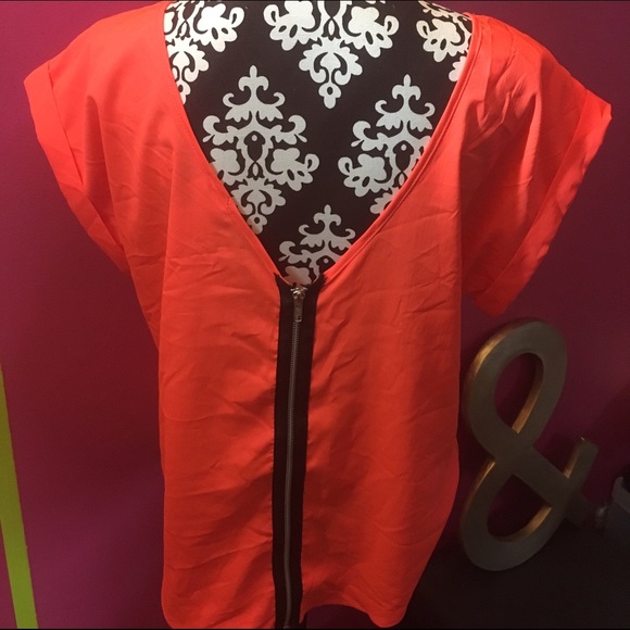 Neon orange top XL