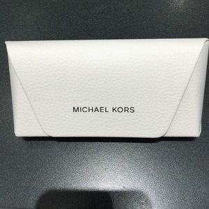 🌟SALE🌟Michael Kors Sunglass case