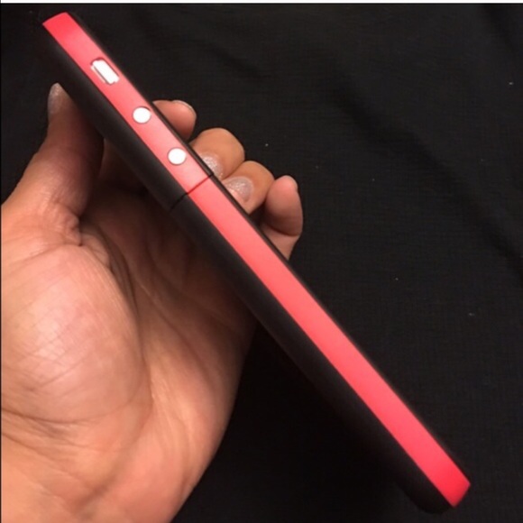 iPhone 6 and iPhone 6S Charging Case - Picture 2 of 3