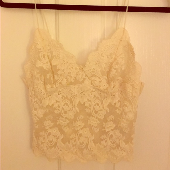 Hanky Panky Med Lace Crop Top