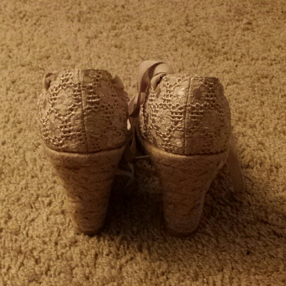 ***SOLD-Espadrille Wedge Sandals by Tommy Hilfiger - Picture 3 of 4