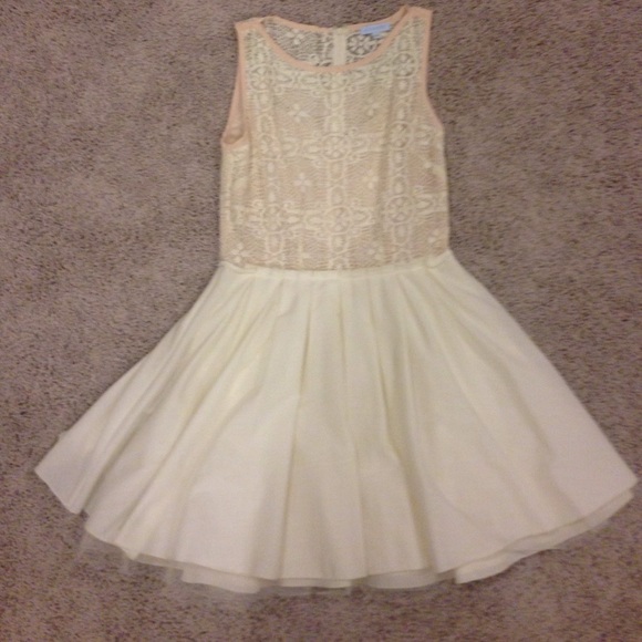 Jun and Ivy A-line dress